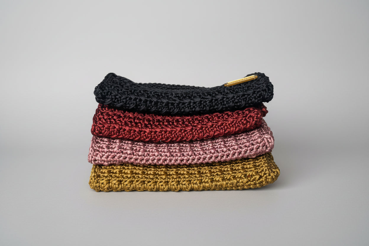 CLUTCH "GOLDEN BLACK"