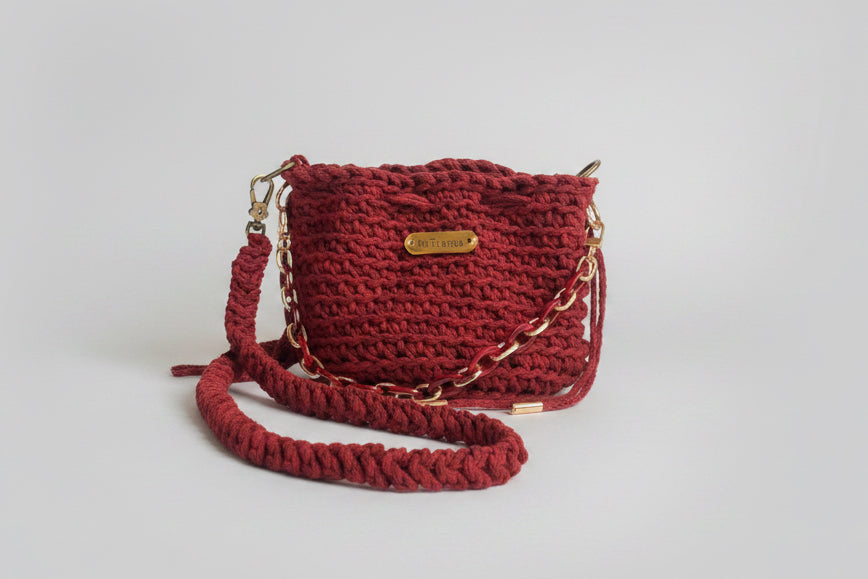 CATERA POUCH EN ALGODÓN A CROCHET  "María" BURDEO