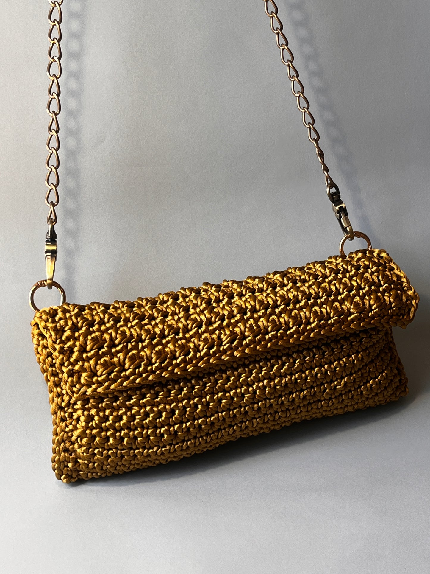 CLUTCH BAG A CROCHET "GOLDEN"
