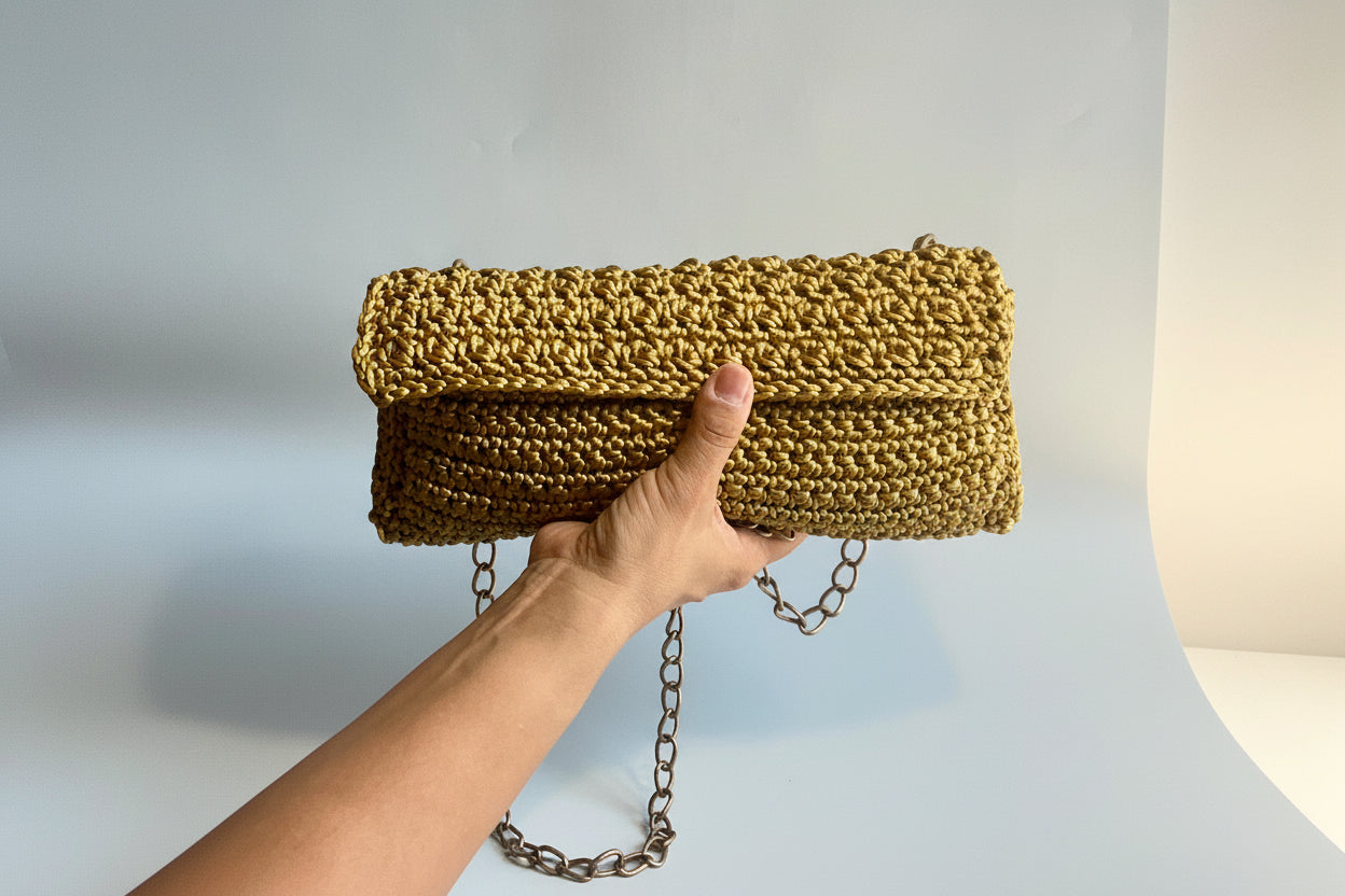 CLUTCH BAG A CROCHET "GOLDEN"